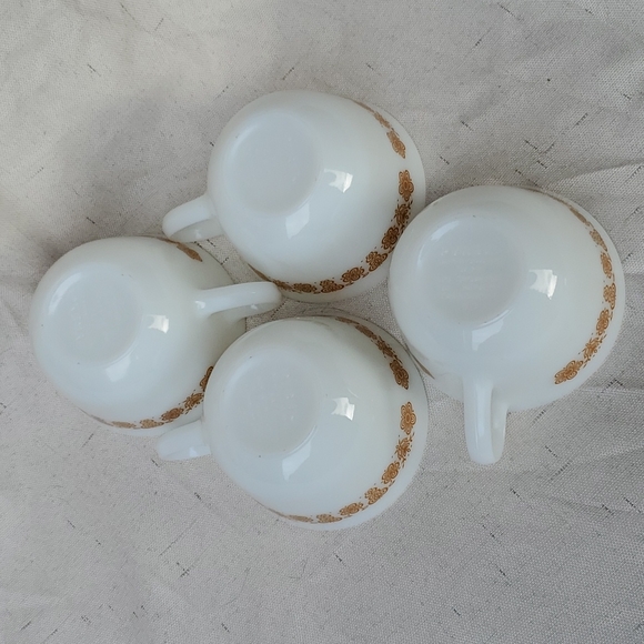 Pyrex Butterfly Gold Teacups Coffee Cups Set of 4 - Picture 6 of 7